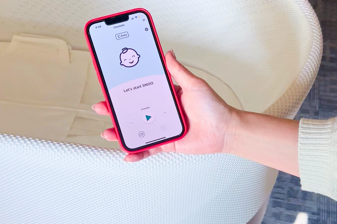 Mum uses the Happiest Baby App